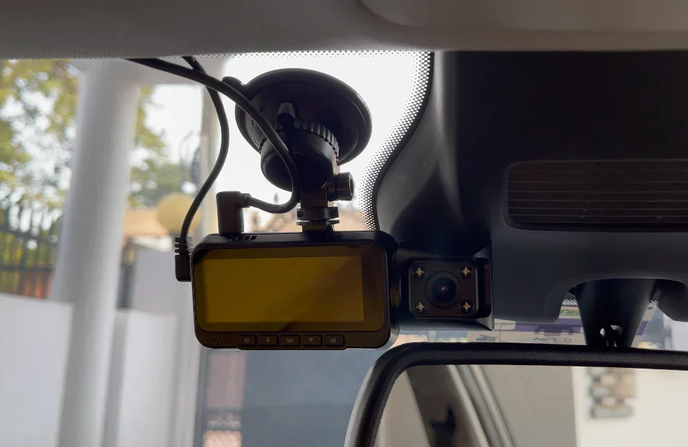 Cómo Instalar una Cámara para Coche: Guía Completa 2026 (Dashcam con GPS)